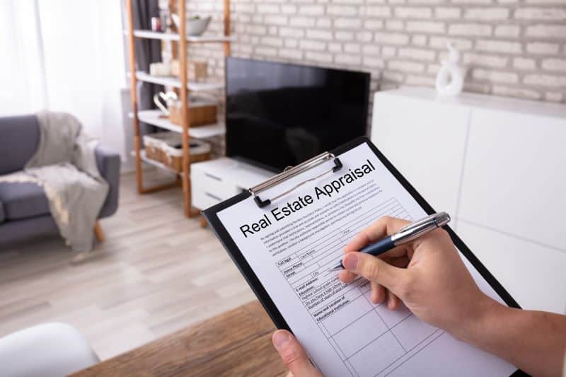 A house appraisal takes place in Nashville, TN.