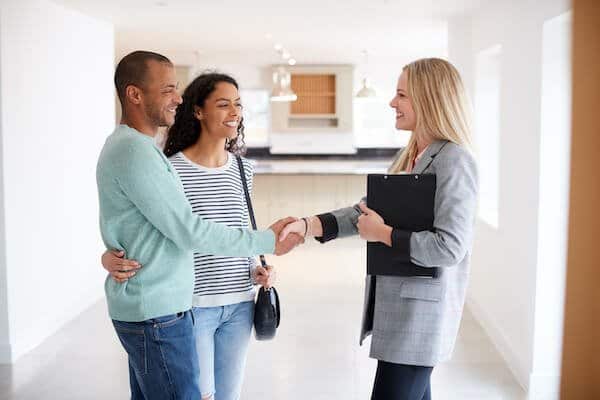 Listing Your House With a Real Estate Agent